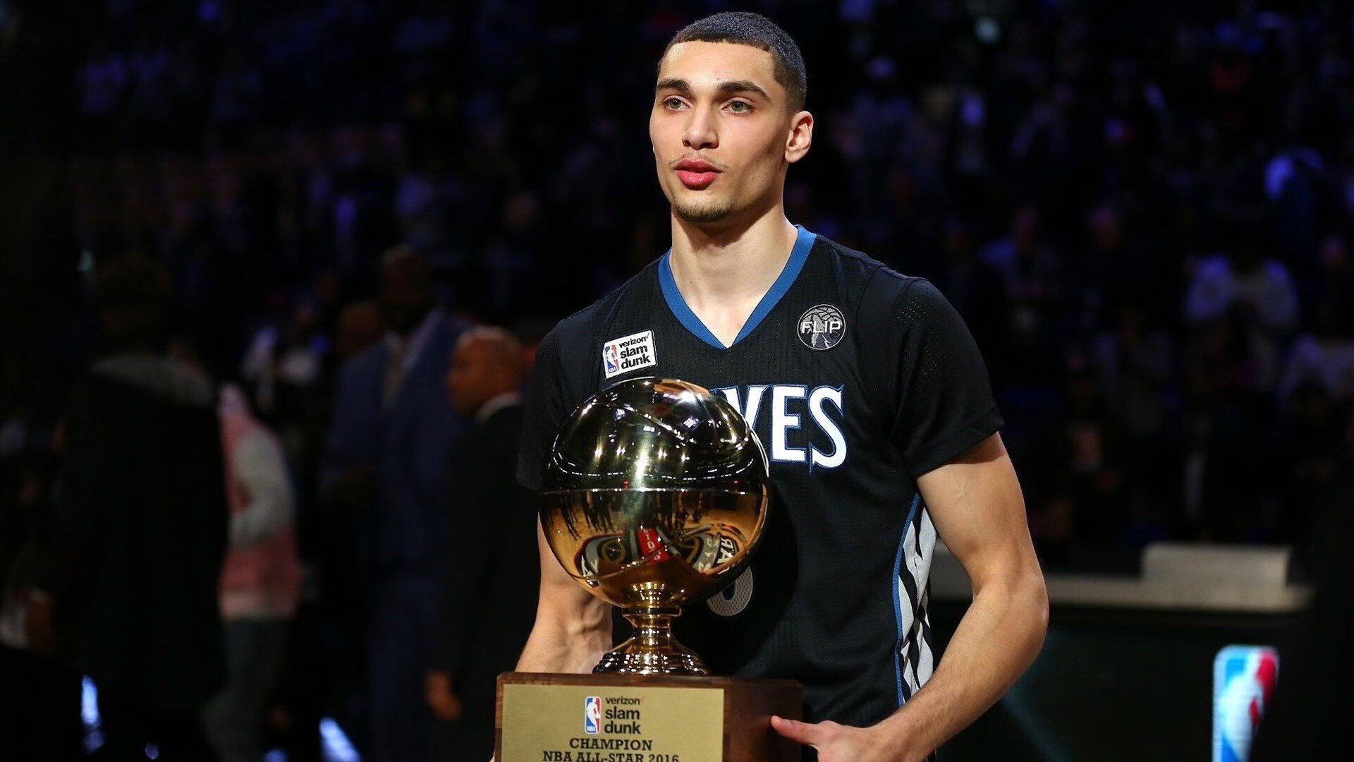 东契奇,在世界的重压下,完成一场盛大的燃烧