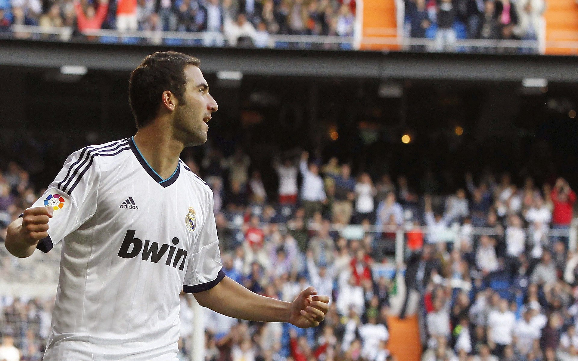 深圳队收割猛龙，当德罗赞在欧冠半决赛接管比赛